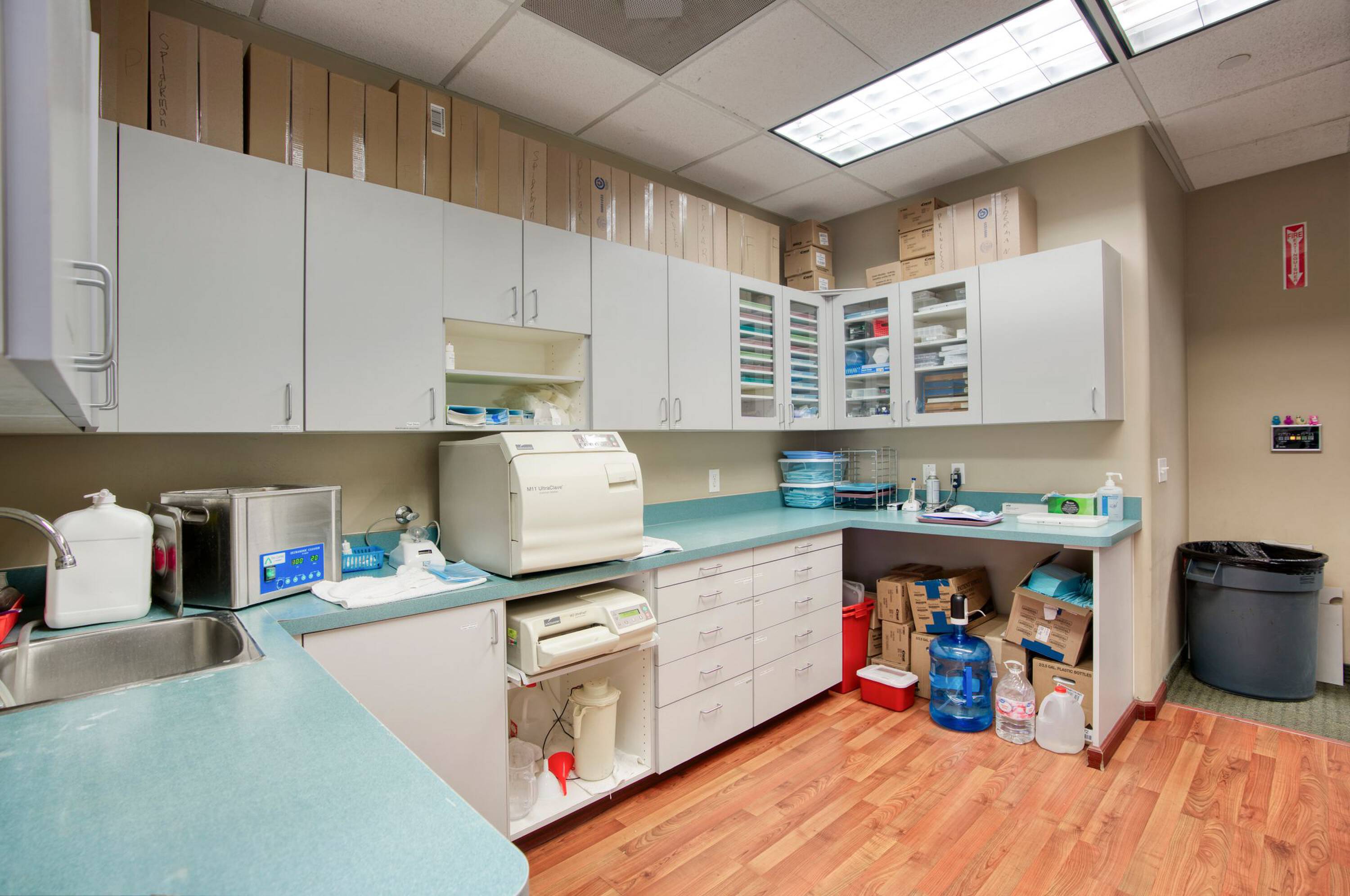 Convenient Commercial Office